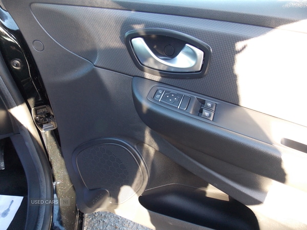 Used Renault Clio 2017 for sale - 77192434: Photo 17