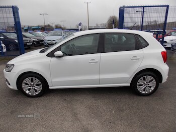 Used Volkswagen Polo 2015 for sale - 76840162: Photo