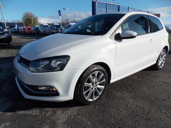 Used Volkswagen Polo 2015 for sale - 76338075: Photo 1