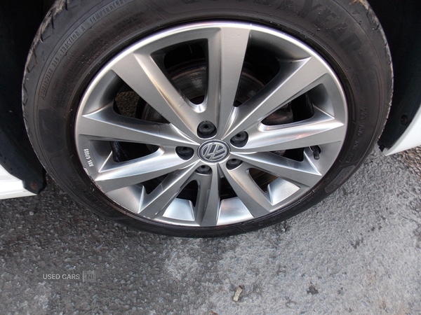 Used Volkswagen Polo 2015 for sale - 76338075: Photo 10