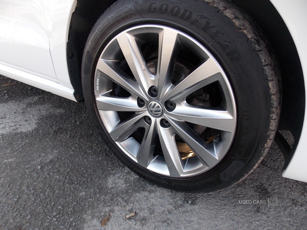 Used Volkswagen Polo 2015 for sale - 76338075: Photo 11