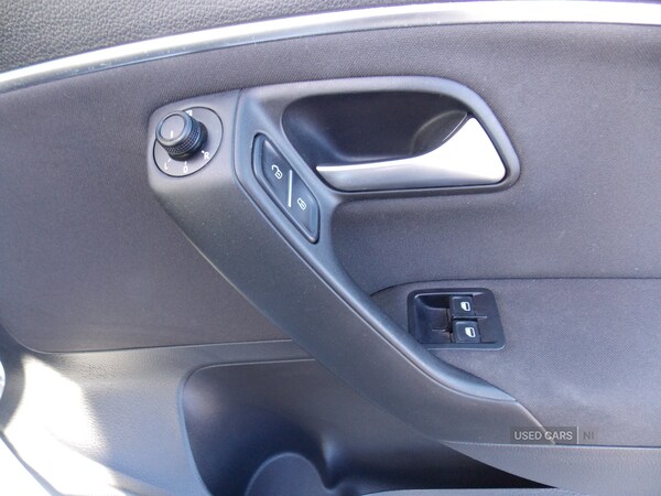Used Volkswagen Polo 2015 for sale - 76338075: Photo 18