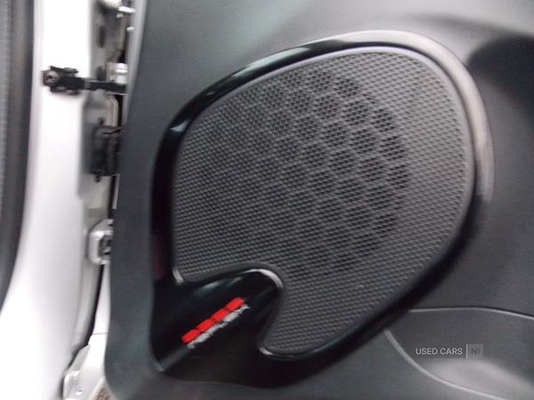 Used Renault Clio 2014 for sale - 76458285: Photo 18