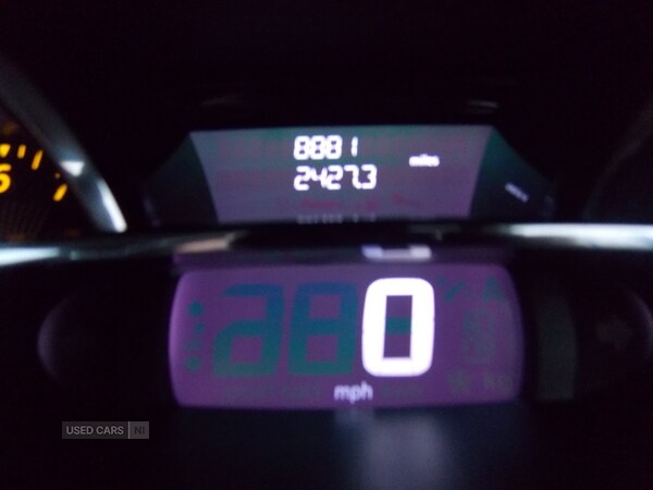 Used Renault Clio 2014 for sale - 76458285: Photo 24