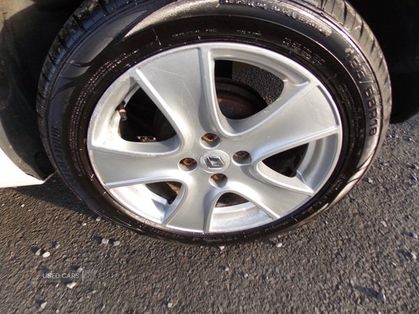 Used Renault Clio 2015 for sale - 76729429: Photo 13