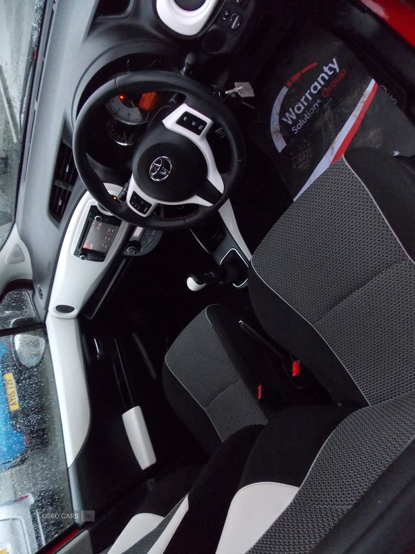 Used Toyota Yaris 2014 for sale - 76702748: Photo 15