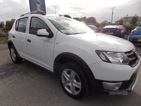 Used Dacia Sandero Stepway 2016 for sale - 76123196: Photo 1