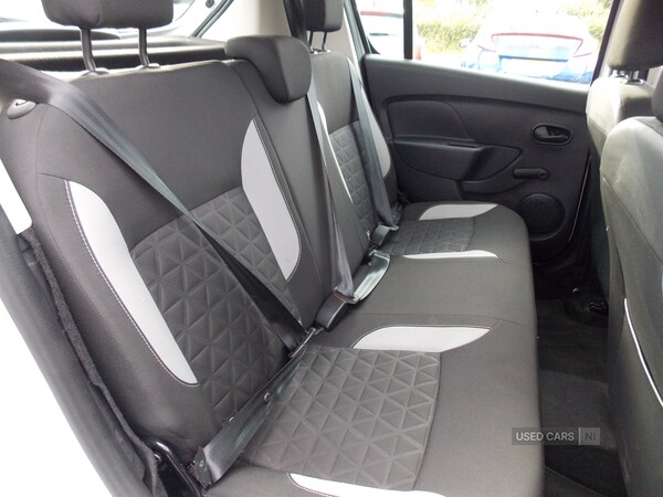Used Dacia Sandero Stepway 2016 for sale - 76123196: Photo 12