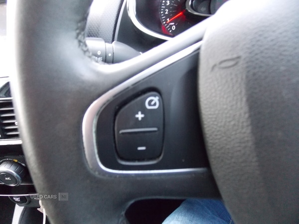Used Renault Clio 2018 for sale - 76350101: Photo 22
