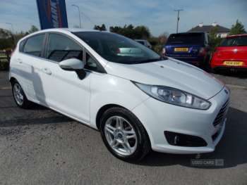2013 - 1.25 82 Zetec 5dr