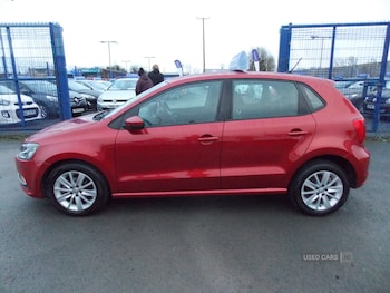 Used Volkswagen Polo 2015 for sale - 76953692: Photo