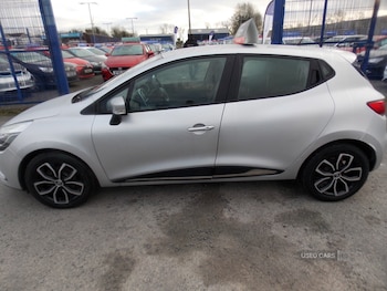 Used Renault Clio 2017 for sale - 76585887: Photo
