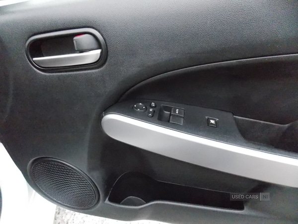 Used Mazda Mazda2 2013 for sale - 76190266: Photo 15