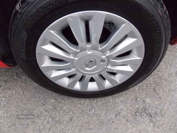 Used Renault Clio 2012 for sale - 76350099: Photo 12