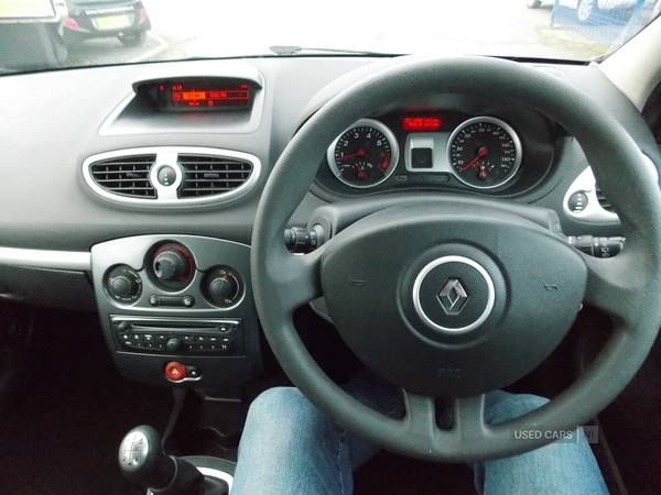 Used Renault Clio 2012 for sale - 76350099: Photo 18