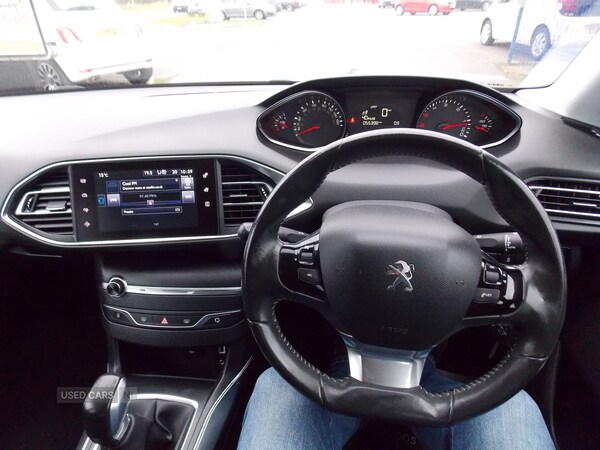 Used Peugeot 308 2014 for sale - 76201933: Photo 18