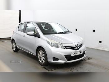Used Toyota Yaris 2013 for sale - 79396833: Photo