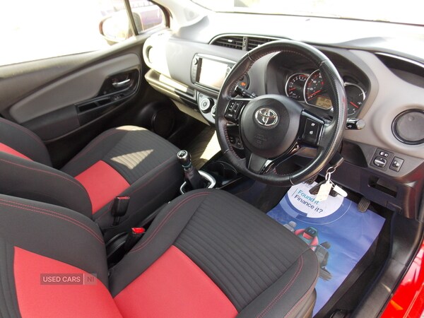 Used Toyota Yaris 2015 for sale - 74243647: Photo 17