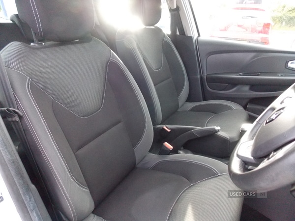 Used Renault Clio 2018 for sale - 76110119: Photo 16