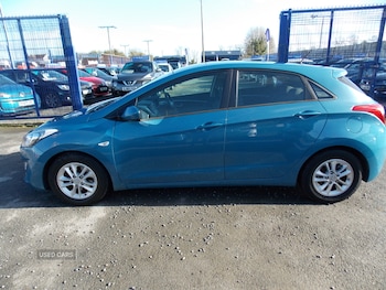 Used Hyundai i30 2014 for sale - 76296373: Photo