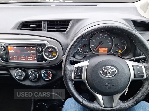 Used Toyota Yaris 2012 for sale - 77697249: Photo 11