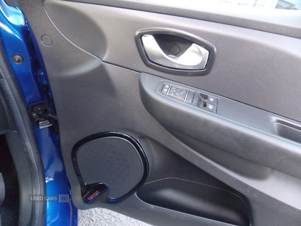 Used Renault Clio 2017 for sale - 76840158: Photo 17