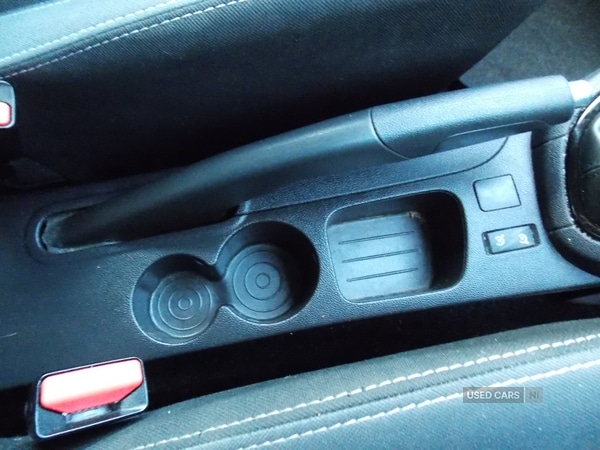 Used Renault Clio 2017 for sale - 76840158: Photo 23