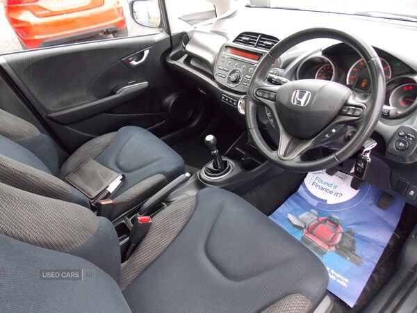 Used Honda Jazz 2014 for sale - 76825300: Photo 15