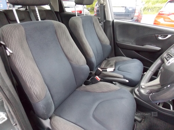 Used Honda Jazz 2014 for sale - 76825300: Photo 16