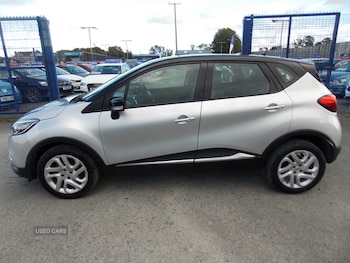 Used Renault Captur 2017 for sale - 75624591: Photo