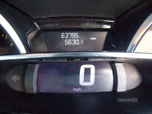 Used Renault Clio 2015 for sale - 76690339: Photo 25