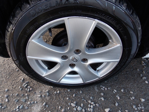 Used Renault Clio 2015 for sale - 76690339: Photo 9