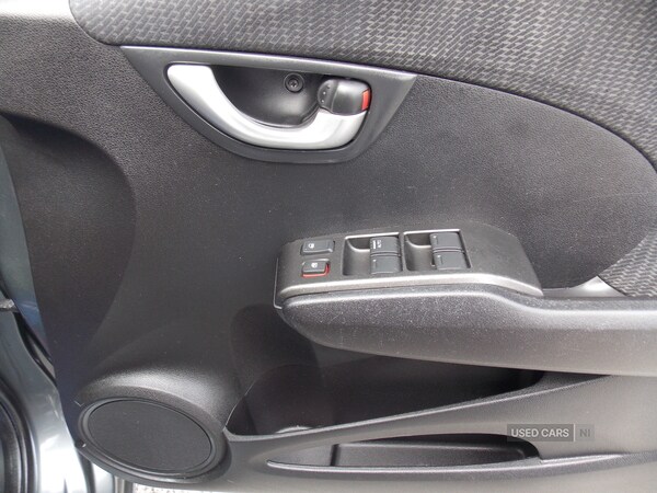 Used Honda Jazz 2014 for sale - 74800204: Photo 17