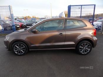 Used Volkswagen Polo 2015 for sale - 76825594: Photo
