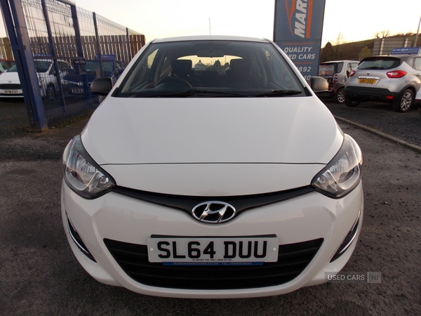 Used Hyundai i20 2014 for sale - 76702722: Photo 2