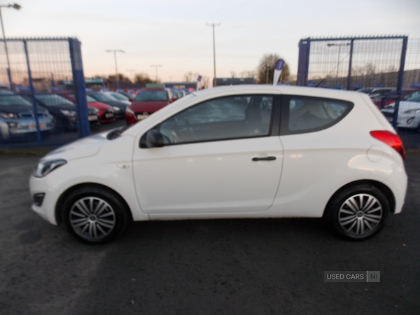 Used Hyundai i20 2014 for sale - 76702722: Photo 4