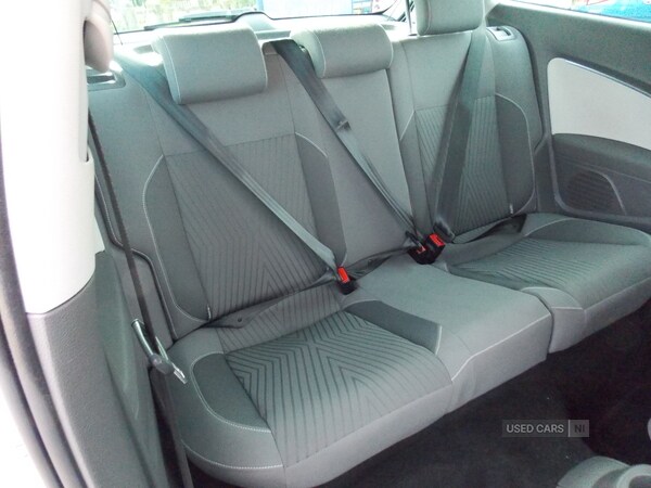 Used Volkswagen Polo 2015 for sale - 76338078: Photo 15