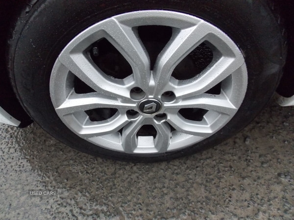 Used Renault Clio 2016 for sale - 77332295: Photo 11