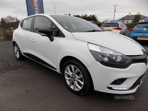 Used Renault Clio 2018 for sale - 76659576: Photo 1