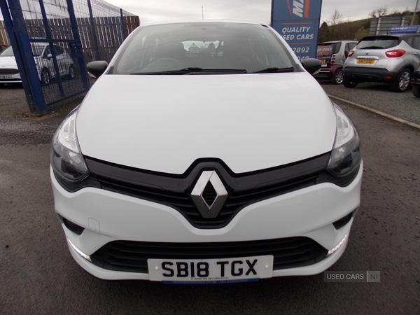 Used Renault Clio 2018 for sale - 76659576: Photo 2
