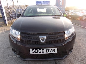 Used Dacia Sandero 2016 for sale - 76123425: Photo
