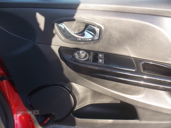 Used Renault Clio 2013 for sale - 77217977: Photo 17