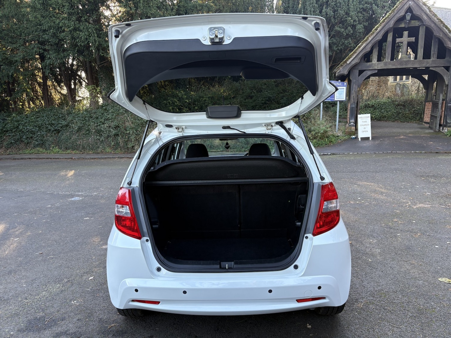 Used Honda Jazz 2014 for sale - 76670768: Photo 17