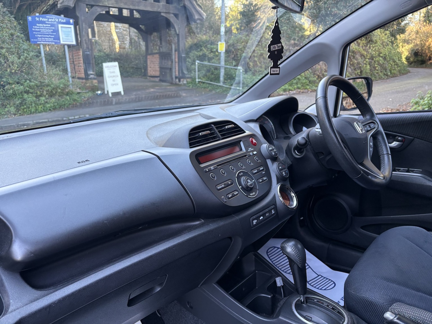 Used Honda Jazz 2014 for sale - 76670768: Photo 28