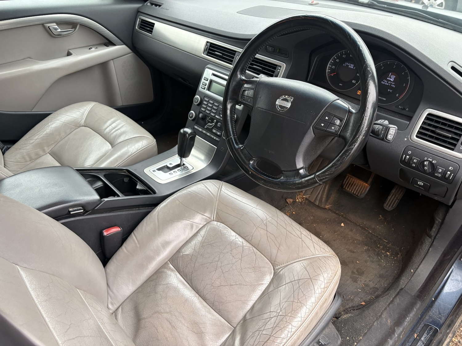 Used Volvo V70 2008 for sale - 77023174: Photo 12