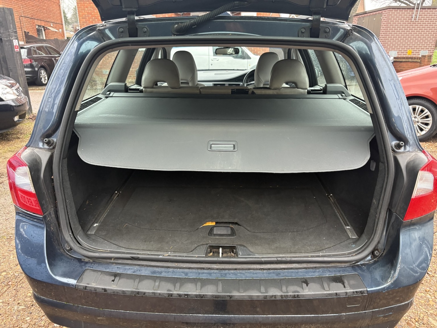 Used Volvo V70 2008 for sale - 77023174: Photo 9