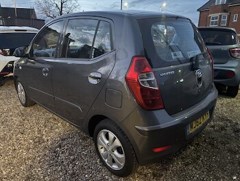 Used Hyundai i10 2012 for sale - 77264477: Photo