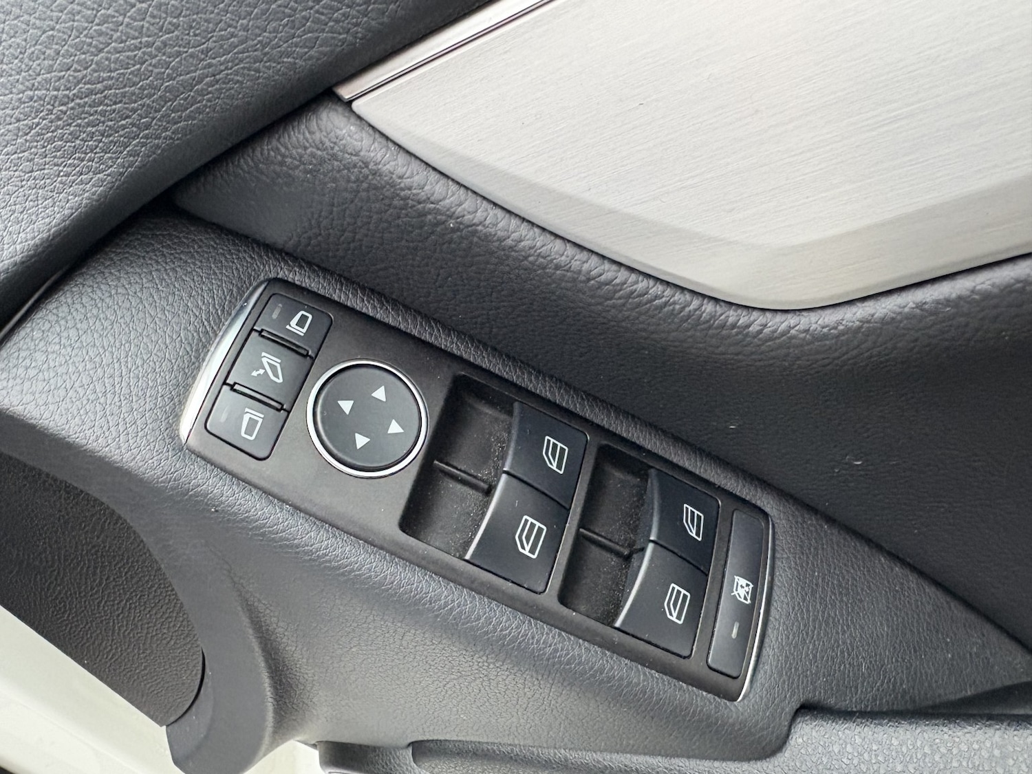 Used Mercedes-Benz C Class 2012 for sale - 77241910: Photo 31