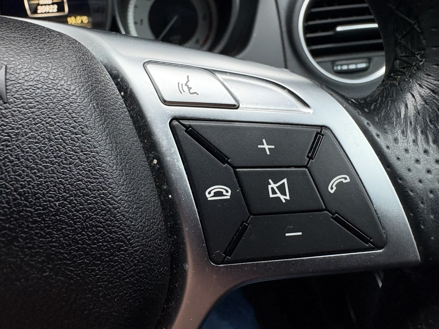 Used Mercedes-Benz C Class 2012 for sale - 77241910: Photo 37