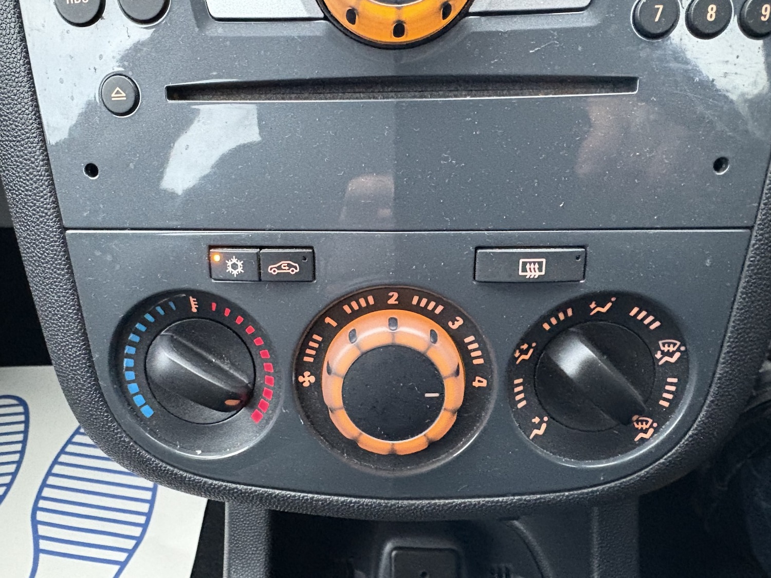 Used Vauxhall Corsa 2011 for sale - 76855385: Photo 29